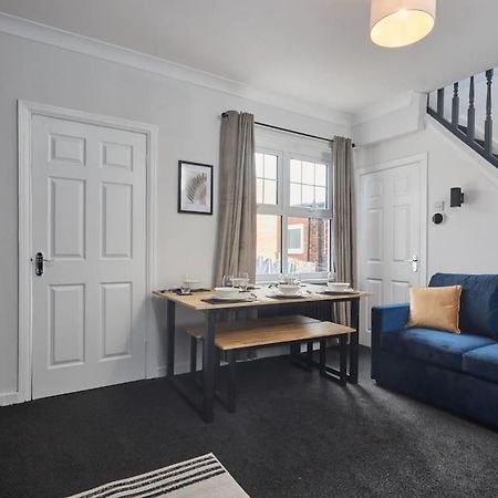 Cosy 3-Bedroom House In Seaham - Street Parking Kültér fotó