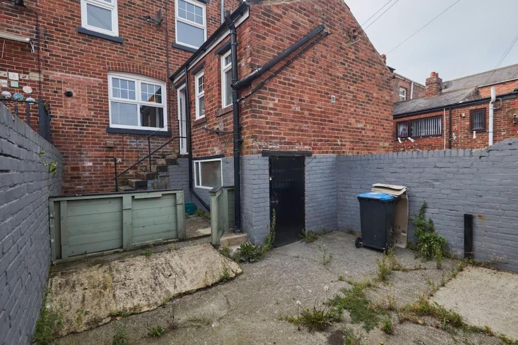 Cosy 3-Bedroom House In Seaham - Street Parking Kültér fotó